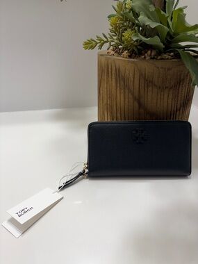 NWT Tory Burch Black Thea Zip Continental Wallet